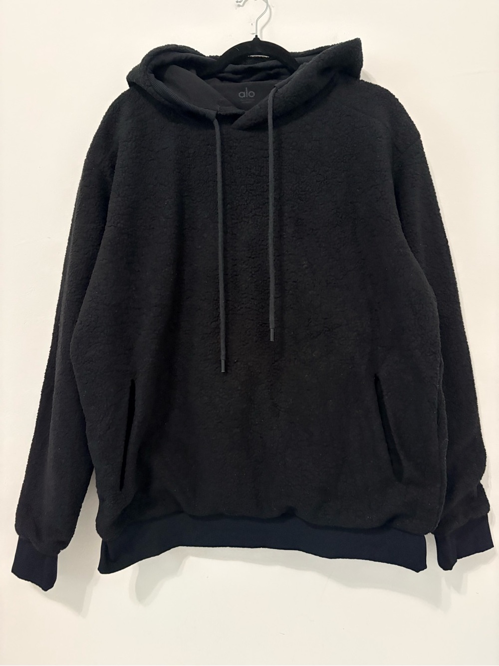 Alo Yoga Sherpa Pullover Hoodie Sz Large Black EUC - Picture 2 of 12